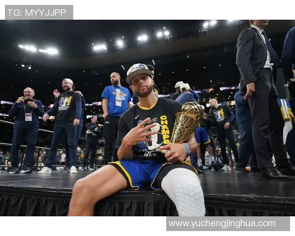 库里连续10场砍下30+得分，展现顶尖射手实力